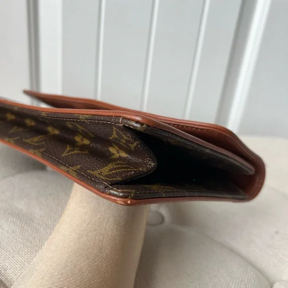 VINTAGE  LOUIS VUITTON POCHETTE DAME - Picture 11 of 13